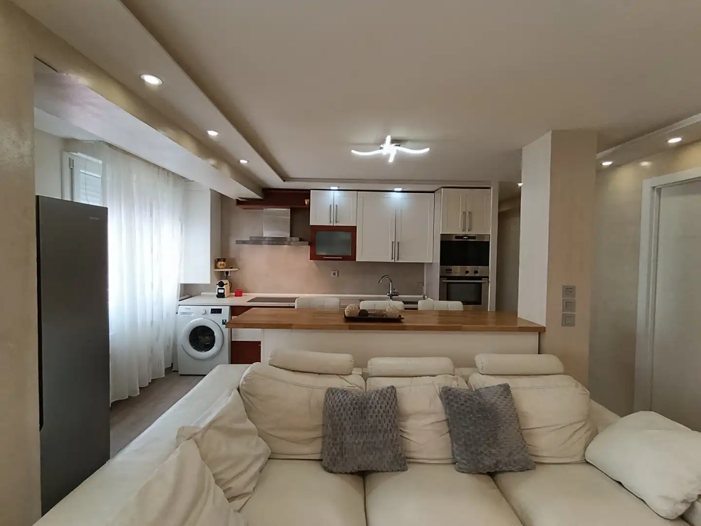 Flat for sale in Avenida de la Constitución Española, 3, Gamonal - San Bruno - G9 Kitchen of Flat for sale in Burgos with Heating, Furnished and Oven
