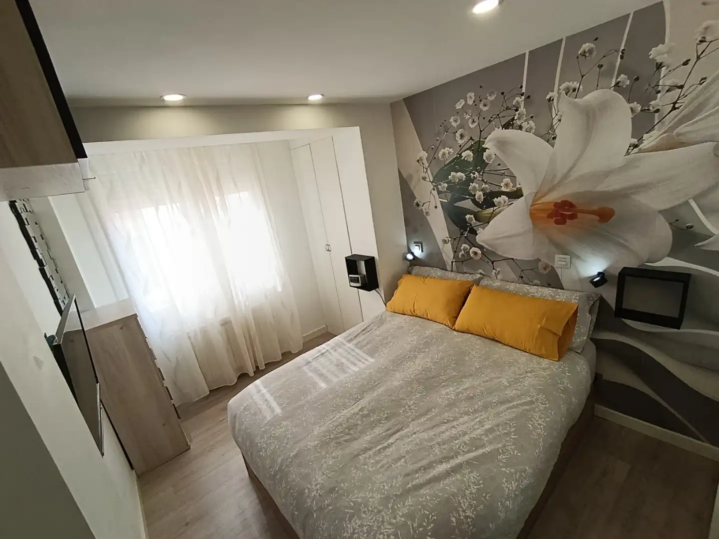 Flat for sale in Avenida de la Constitución Española, 3, Gamonal - San Bruno - G9 Bedroom of Flat for sale in Burgos with Heating, Furnished and Oven