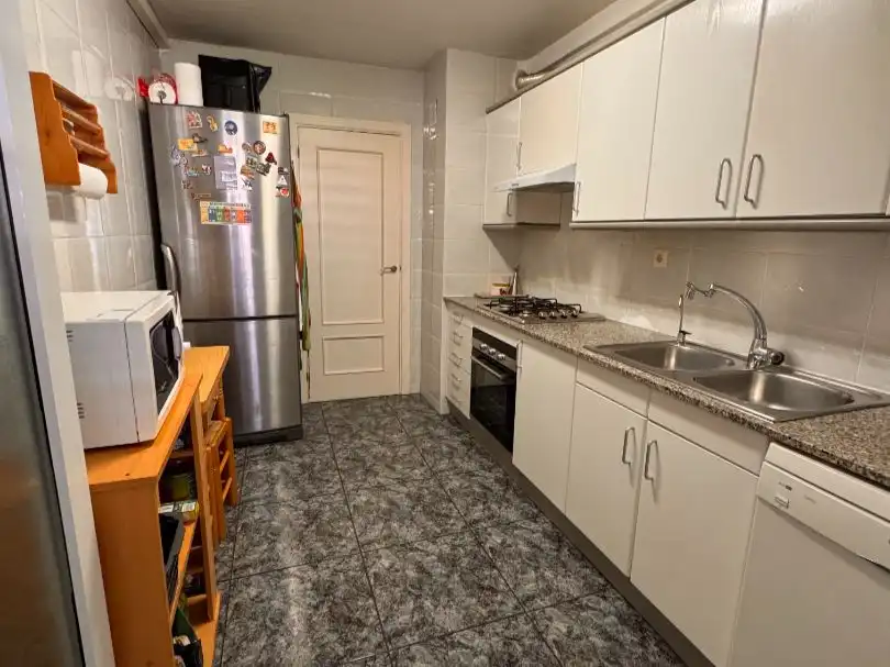 Flat for sale in Carrer de Calassanç Duran, 222, Sol i Padris - Sant Oleguer Kitchen of Flat for sale in Sabadell with Air Conditioner, Heating and Parquet flooring