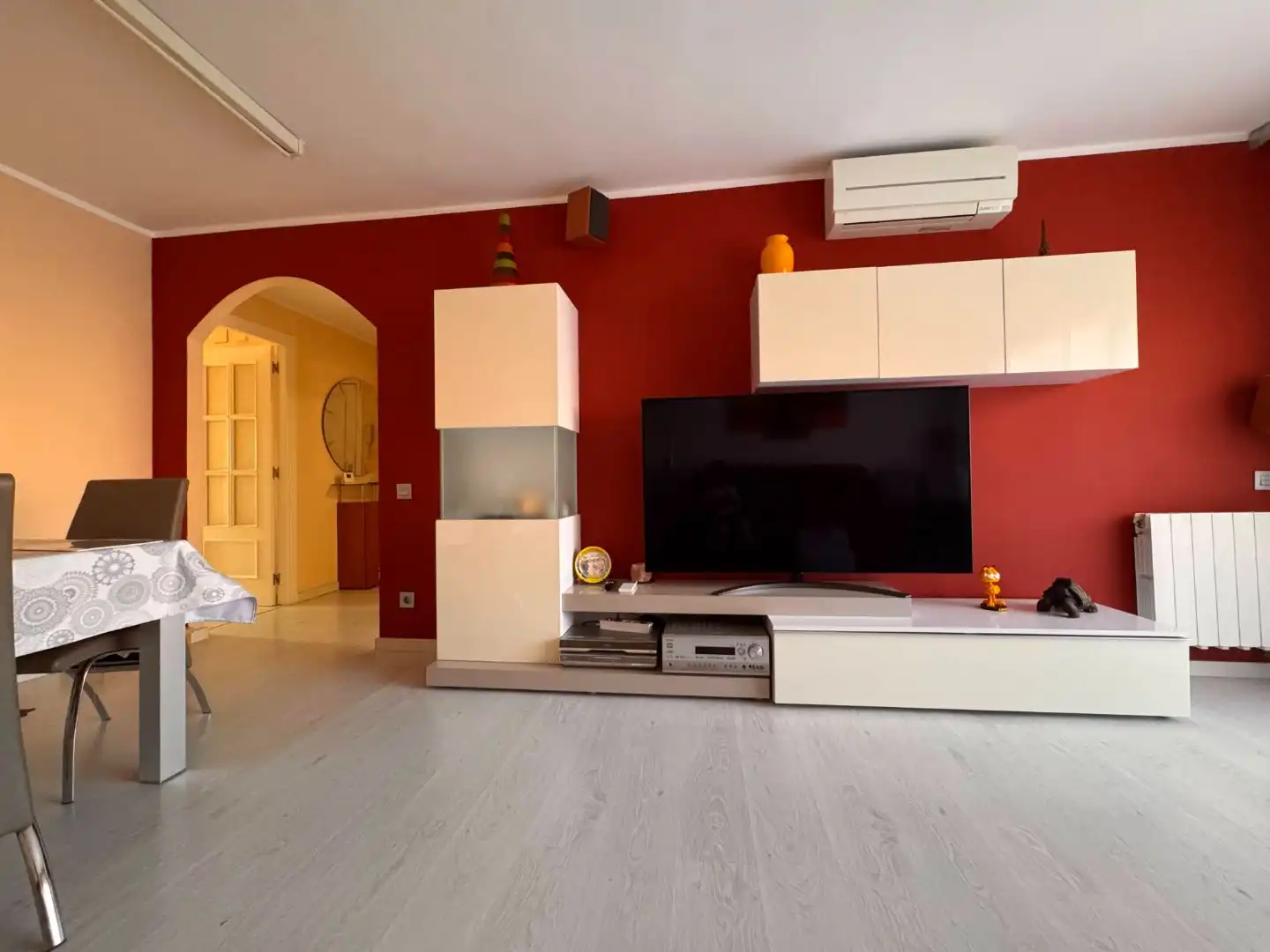 Flat for sale in Carrer de Calassanç Duran, 222, Sol i Padris - Sant Oleguer Living room of Flat for sale in Sabadell with Air Conditioner, Heating and Parquet flooring