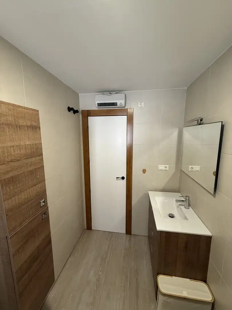 Badezimmer von Wohnung zum Verkauf in Pulianas mit Klimaanlage