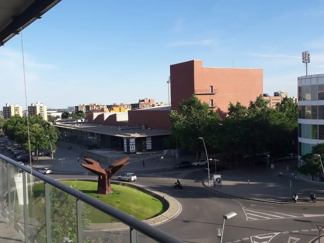 Vista exterior de Piso de alquiler en Viladecans con Aire acondicionado y Terraza