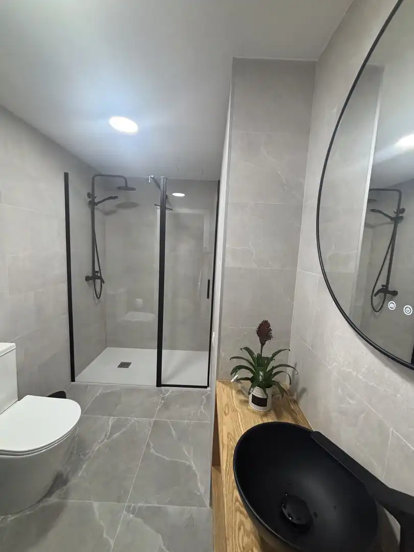 Piso de alquiler en Passeig de Lluís Saiz Diaz Regatista, S/n, Port Saplaya Baño de Piso de alquiler en Alboraya con Aire acondicionado, Terraza y Piscina
