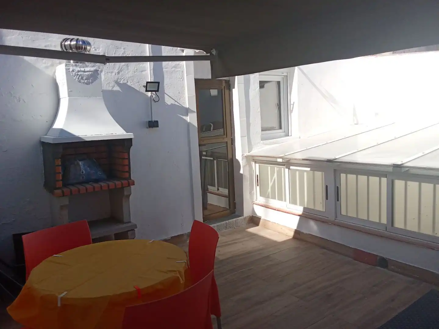 Casa adosada en venda a Carrer L'Esport, 2, La Bosca Terrassa de Casa adosada en venda en Burriana / Borriana amb Calefacció, Terrassa i Moblat