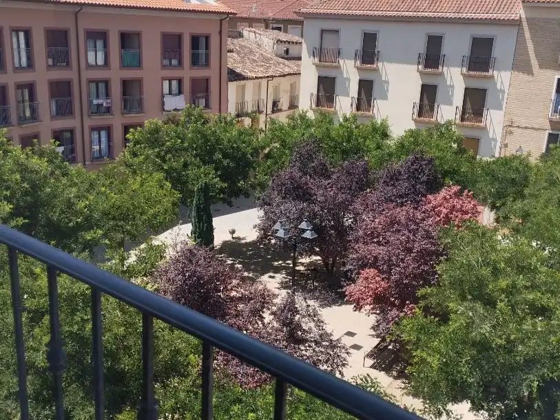 Vista exterior de Dúplex en venda en Calatayud amb Balcó
