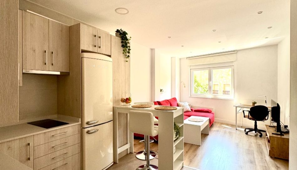 Apartamento de alquiler en Paseo de Carmelitas, 23, San Vicente - Las Úrsulas, Salamanca Capital - imagen 1 Foto 1 de Apartamento de alquiler en Paseo de Carmelitas, 23, San Vicente - Las Úrsulas, Salamanca Capital