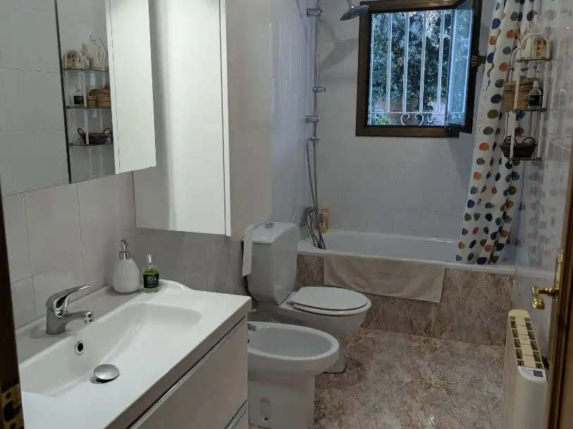 Houses for sale in Carrer Vallès, 18, La Roca del Vallès Bathroom of Houses for sale in La Roca del Vallès with Heating, Private garden and Terrace