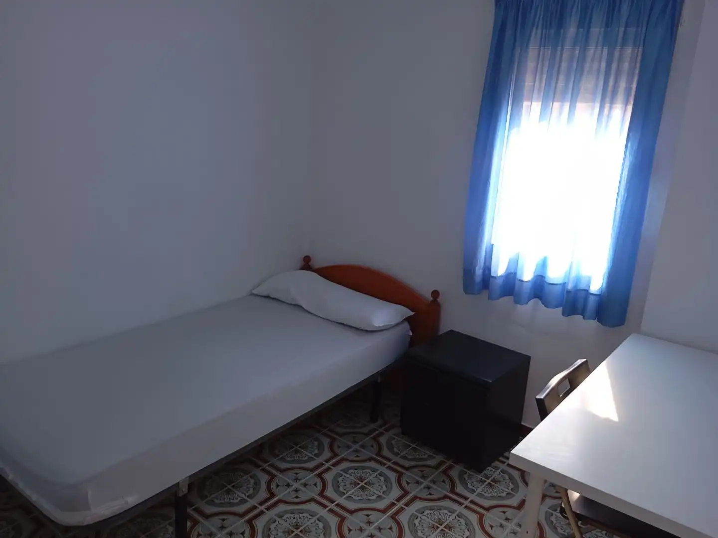 Habitación de Piso de alquiler en Sevilla con Aire acondicionado, Calefacción y Amueblado