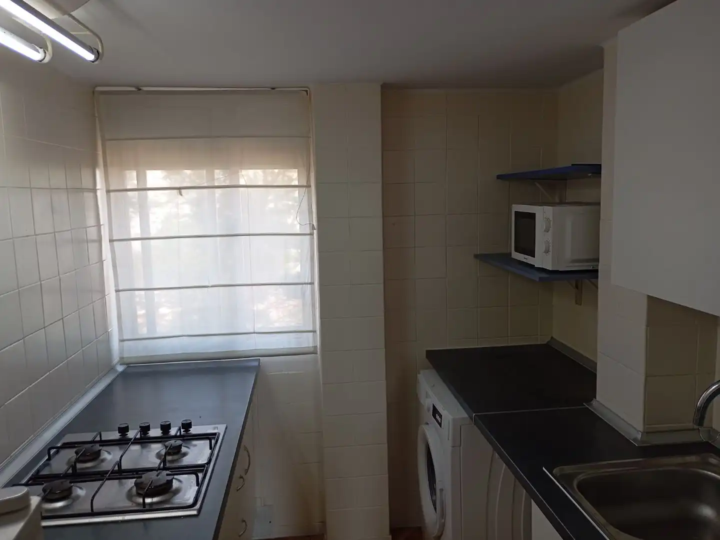Cocina de Piso de alquiler en Sevilla con Aire acondicionado, Calefacción y Amueblado