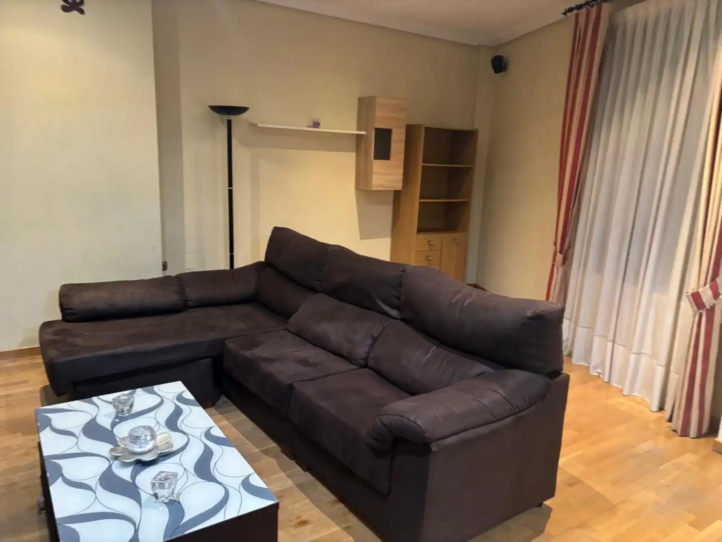 Wohnung zur Miete in Calle Estación, 3, Villarrobledo Wohnzimmer von Wohnung zur Miete in Villarrobledo mit Klimaanlage, Heizung und Parkett