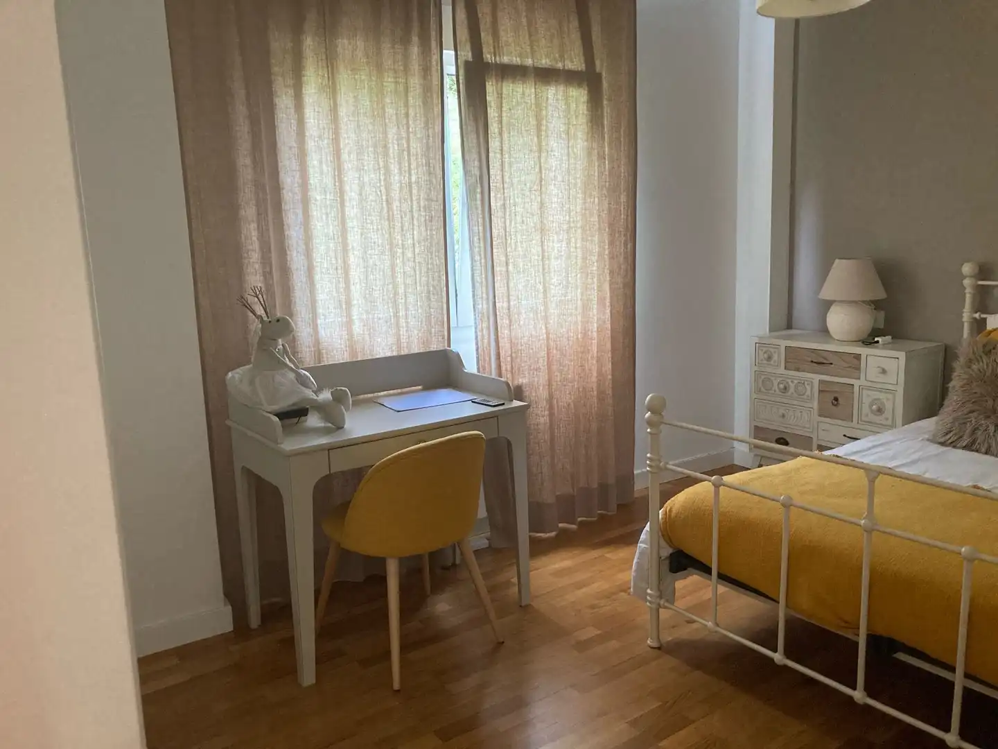 Pis en venda a Rúa Alcalde Electo Carballo, 30, Portádego - Vilaboa Norte Dormitori de Pis en venda en Culleredo amb Calefacció, Parquet i Traster
