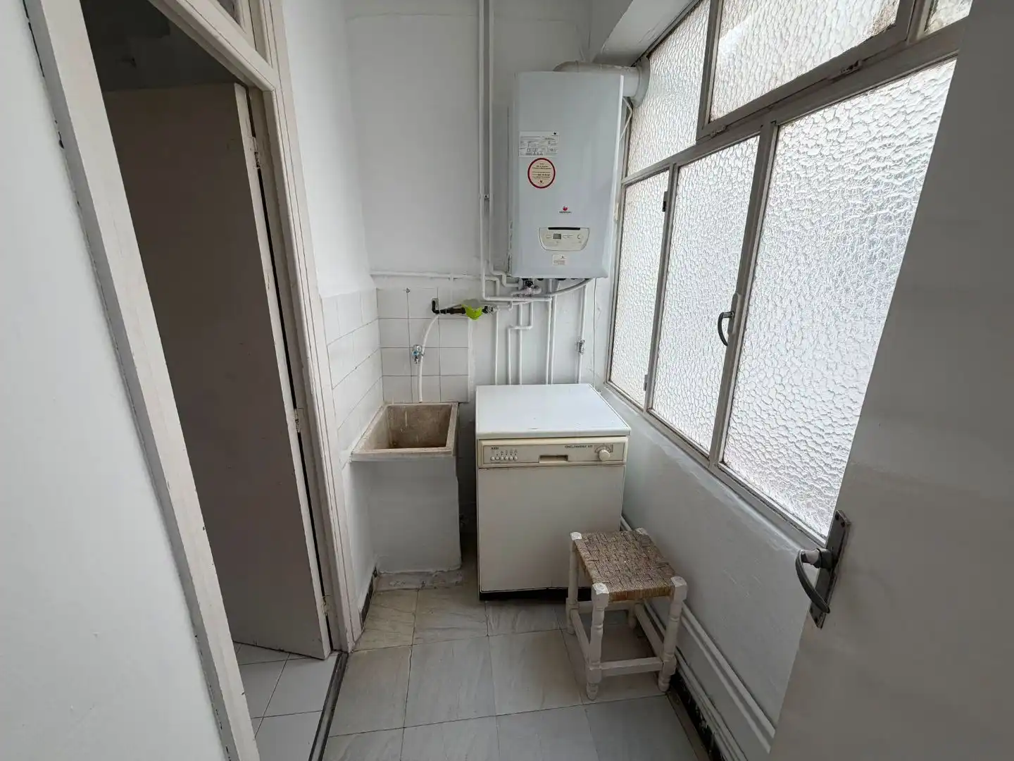 Flat for sale in Calle Obispo Hurtado, 13, Centro - Sagrario Kitchen of Flat for sale in Granada Capital with Balcony