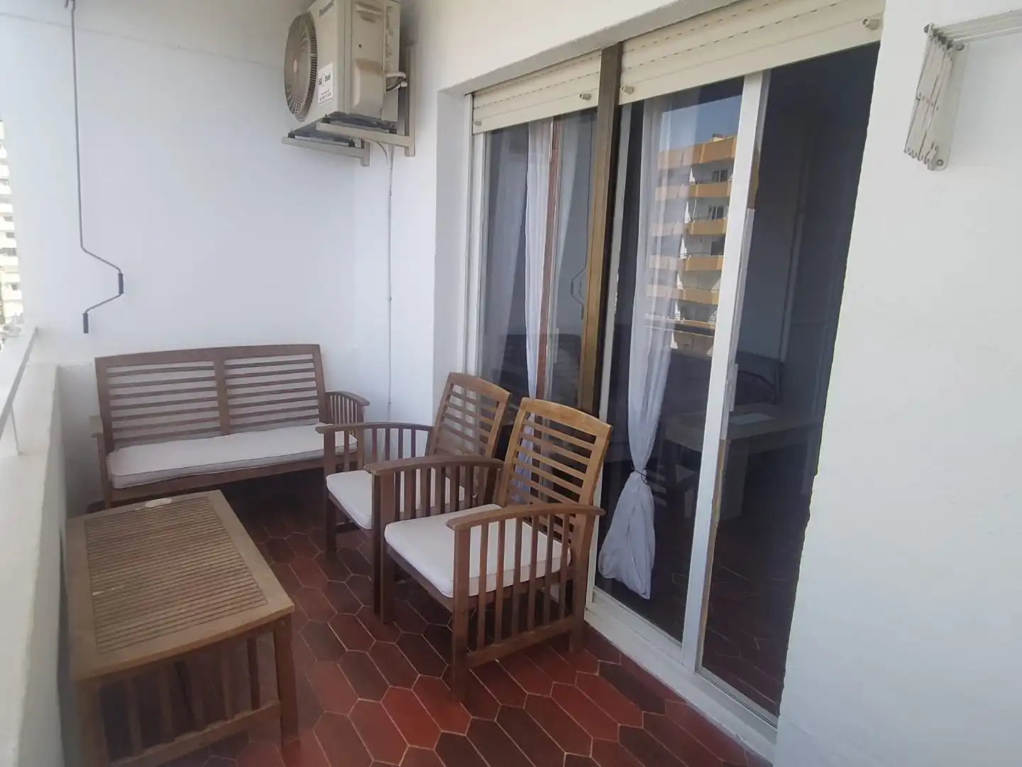 Estudio de alquiler en Plaza Playa Paraíso, 1, Aguadulce Sur Terraza de Estudio de alquiler en Roquetas de Mar con Aire acondicionado, Calefacción y Jardín privado