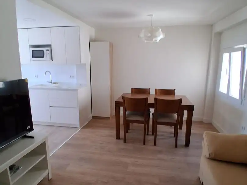 Piso de alquiler en Carrer de Barcelona, 23, Moncada Comedor de Piso de alquiler en Moncada con Parquet, Terraza y Amueblado