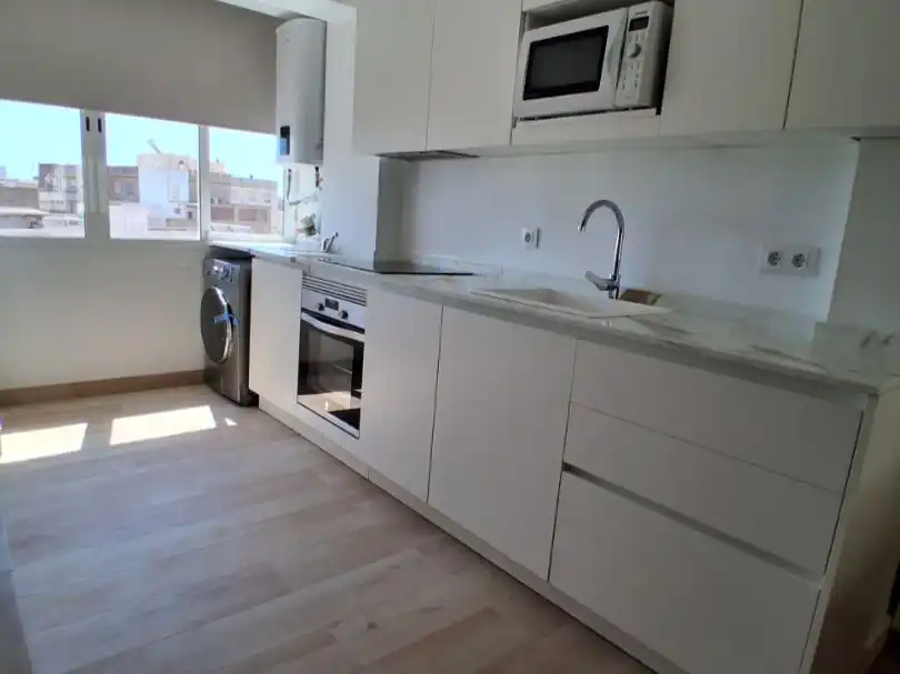 Piso de alquiler en Carrer de Barcelona, 23, Moncada Cocina de Piso de alquiler en Moncada con Parquet, Terraza y Amueblado