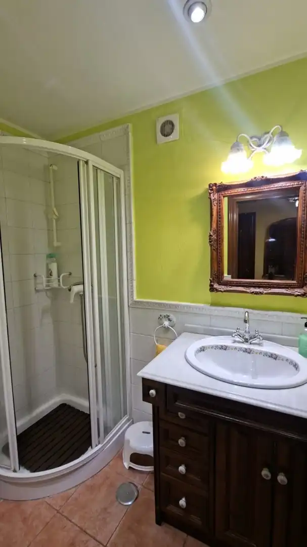Flat for rent in Calle Santa Elena, 19, Centro Bathroom of Flat for rent in Gijón