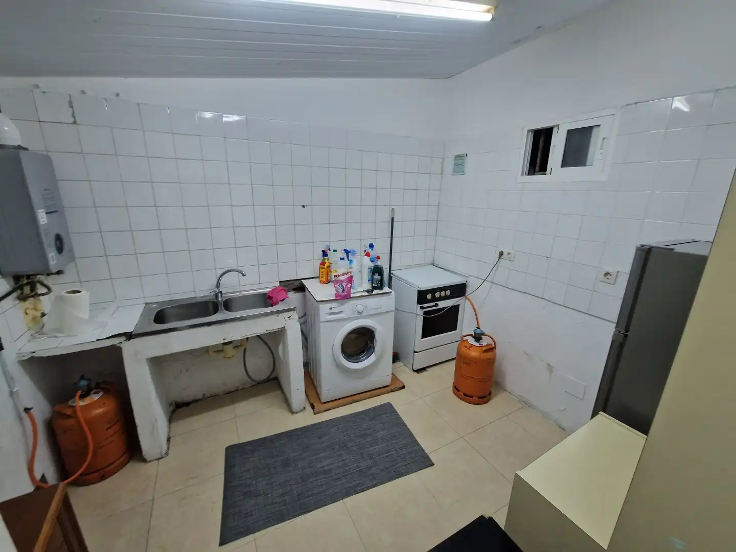 Flat for rent in Rúa Santo António, 31, Paradai Kitchen of Flat for rent in Lugo with Private garden, Terrace and Storage room