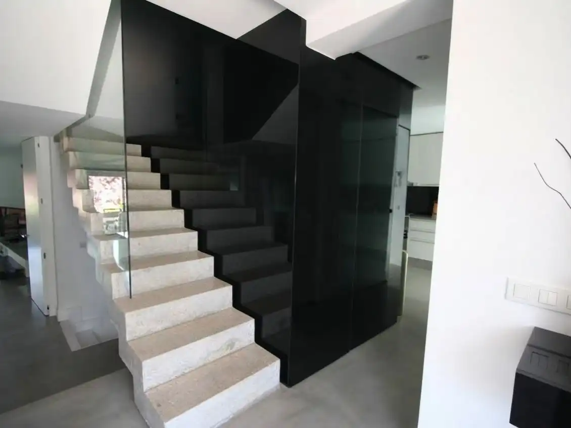 Casa o chalet en venta en Yucatán - Las Cornisas Casa o chalet en venta en Las Rozas de Madrid con Aire acondicionado, Calefacción y Jardín privado