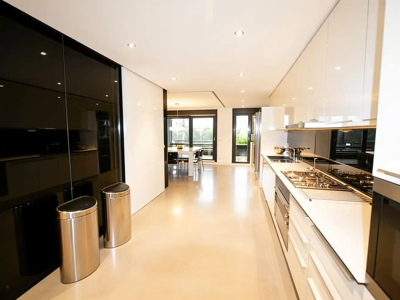 Casa o chalet en venta en Yucatán - Las Cornisas Cocina de Casa o chalet en venta en Las Rozas de Madrid con Aire acondicionado, Calefacción y Jardín privado