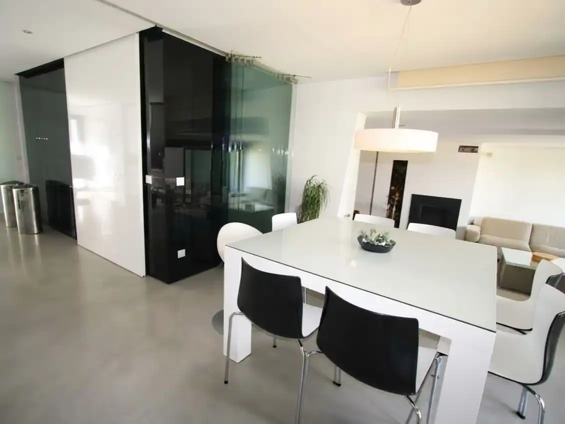 Casa o chalet en venta en Yucatán - Las Cornisas Comedor de Casa o chalet en venta en Las Rozas de Madrid con Aire acondicionado, Calefacción y Jardín privado