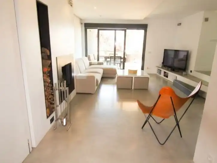 Casa o chalet en venta en Yucatán - Las Cornisas Sala de estar de Casa o chalet en venta en Las Rozas de Madrid con Aire acondicionado, Calefacción y Jardín privado