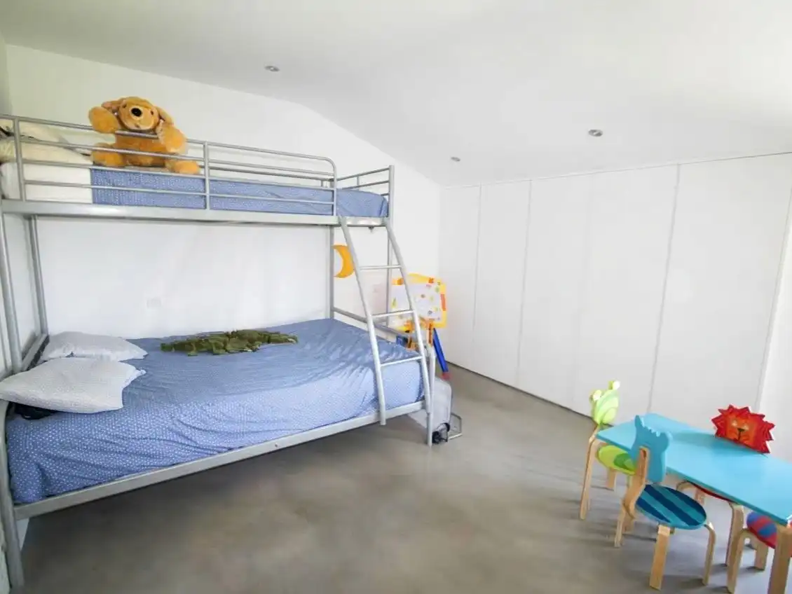 Casa o chalet en venta en Yucatán - Las Cornisas Habitación de Casa o chalet en venta en Las Rozas de Madrid con Aire acondicionado, Calefacción y Jardín privado