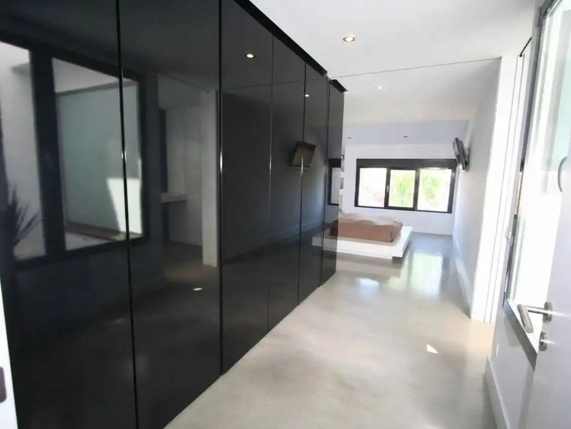 Casa o chalet en venta en Yucatán - Las Cornisas Habitación de Casa o chalet en venta en Las Rozas de Madrid con Aire acondicionado, Calefacción y Jardín privado