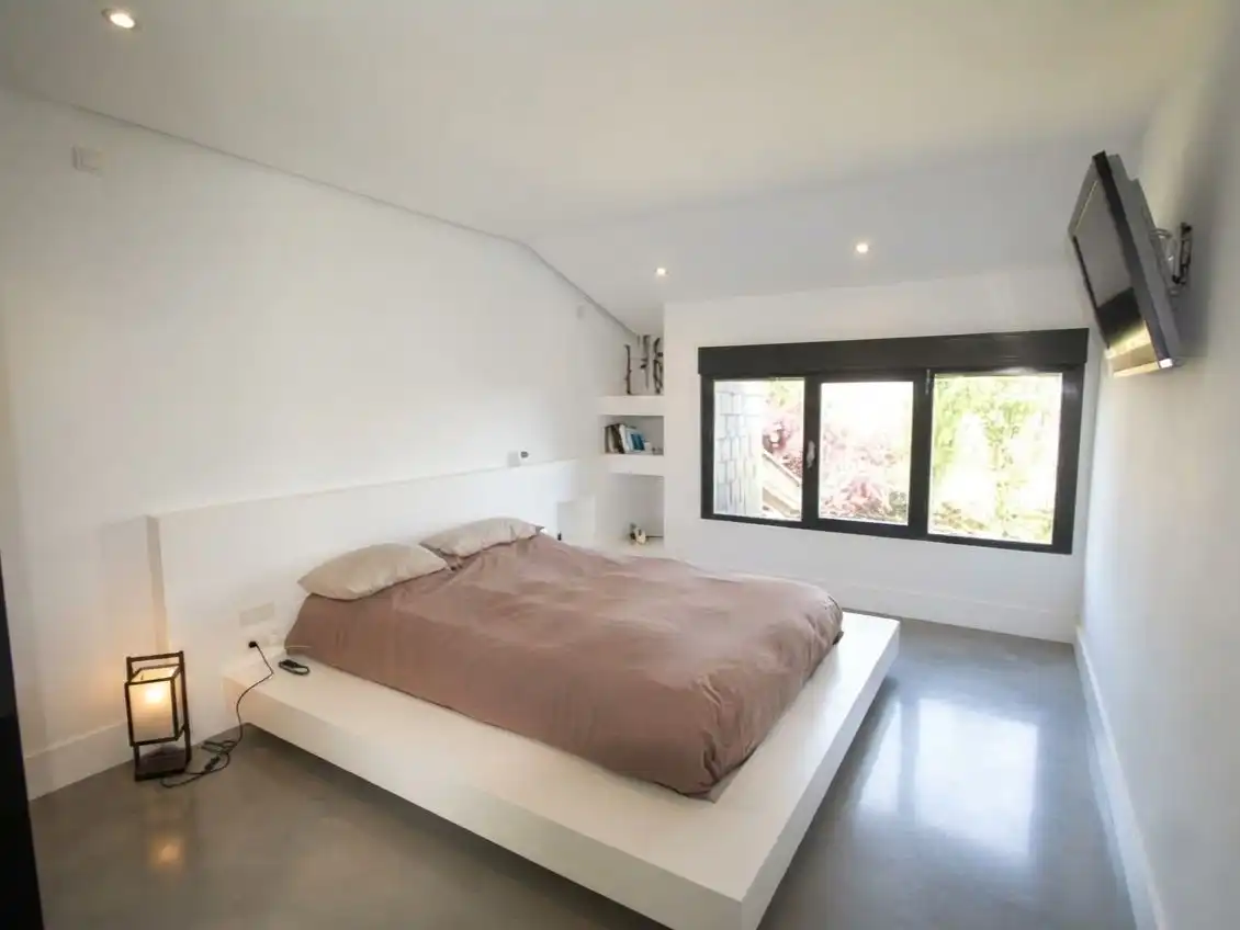 Casa o chalet en venta en Yucatán - Las Cornisas Habitación de Casa o chalet en venta en Las Rozas de Madrid con Aire acondicionado, Calefacción y Jardín privado