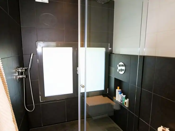Casa o chalet en venta en Yucatán - Las Cornisas Baño de Casa o chalet en venta en Las Rozas de Madrid con Aire acondicionado, Calefacción y Jardín privado