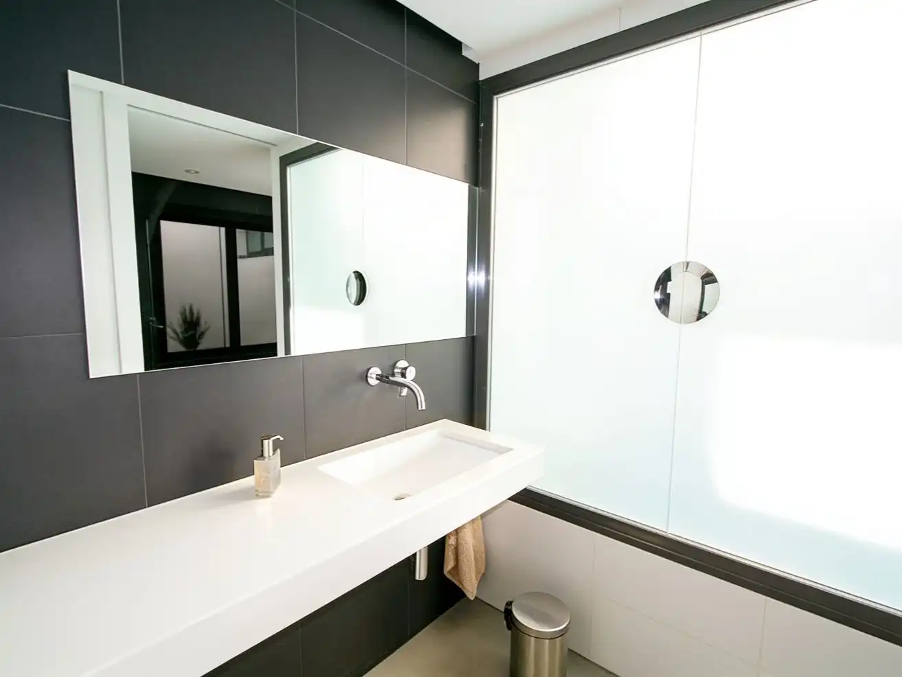 Casa o chalet en venta en Yucatán - Las Cornisas Baño de Casa o chalet en venta en Las Rozas de Madrid con Aire acondicionado, Calefacción y Jardín privado