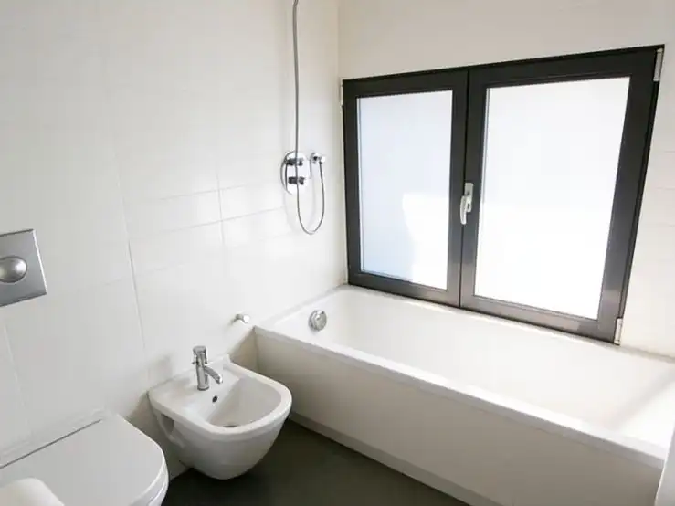 Casa o chalet en venta en Yucatán - Las Cornisas Baño de Casa o chalet en venta en Las Rozas de Madrid con Aire acondicionado, Calefacción y Jardín privado