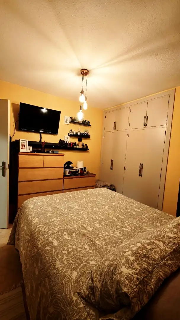 Piso en venta en Avenida Antonio Hernández Gil, 60, Carretera de Sevilla - Los Montitos Habitación de Piso en venta en Badajoz