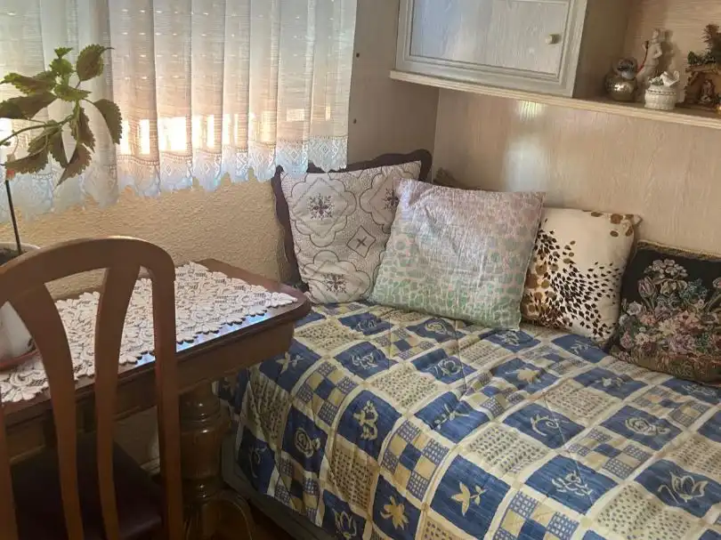 Piso en venta en Calle de Villalobos, 107, Palomeras Sureste Habitación de Piso en venta en Madrid con Aire acondicionado, Calefacción y Terraza