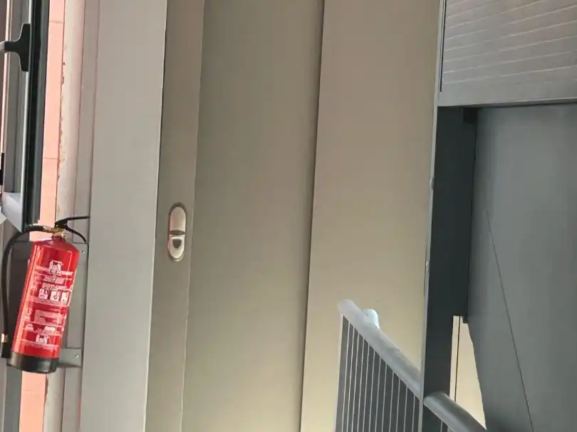 Piso en venta en Calle de Villalobos, 107, Palomeras Sureste Terraza de Piso en venta en Madrid con Aire acondicionado, Calefacción y Terraza