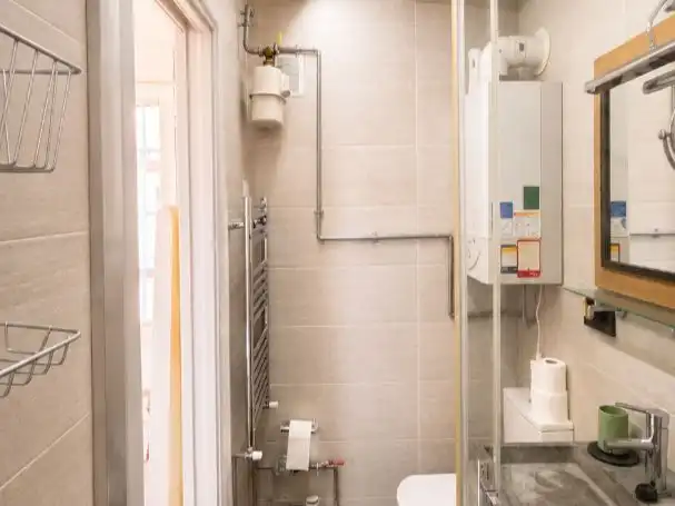 Apartamento en venta en Calle del Amparo, 25, Embajadores - Lavapiés Baño de Apartamento en venta en Madrid Capital con Aire acondicionado