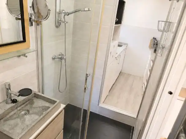 Apartamento en venta en Calle del Amparo, 25, Embajadores - Lavapiés Baño de Apartamento en venta en Madrid Capital con Aire acondicionado