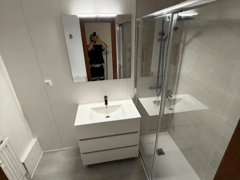 Attic for rent in Carretera de Ledesma, 54, Barrio Blanco Bathroom of Attic for rent in Salamanca with Heating, Parquet flooring and Terrace