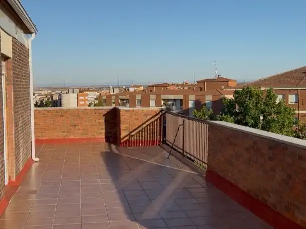 Attic for rent in Carretera de Ledesma, 54, Barrio Blanco Terrace of Attic for rent in Salamanca with Heating, Parquet flooring and Terrace
