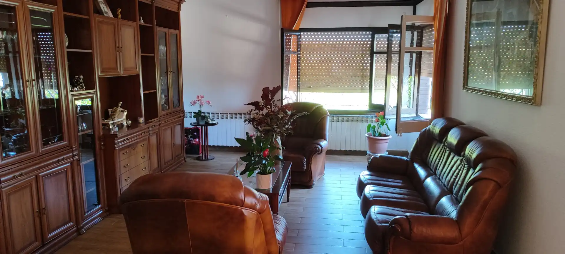 Houses for sale in Carrer del Camí del Llor, 24, Molí Nou - Ciutat Cooperativa Living room of Houses for sale in Sant Boi de Llobregat with Air Conditioner, Heating and Private garden