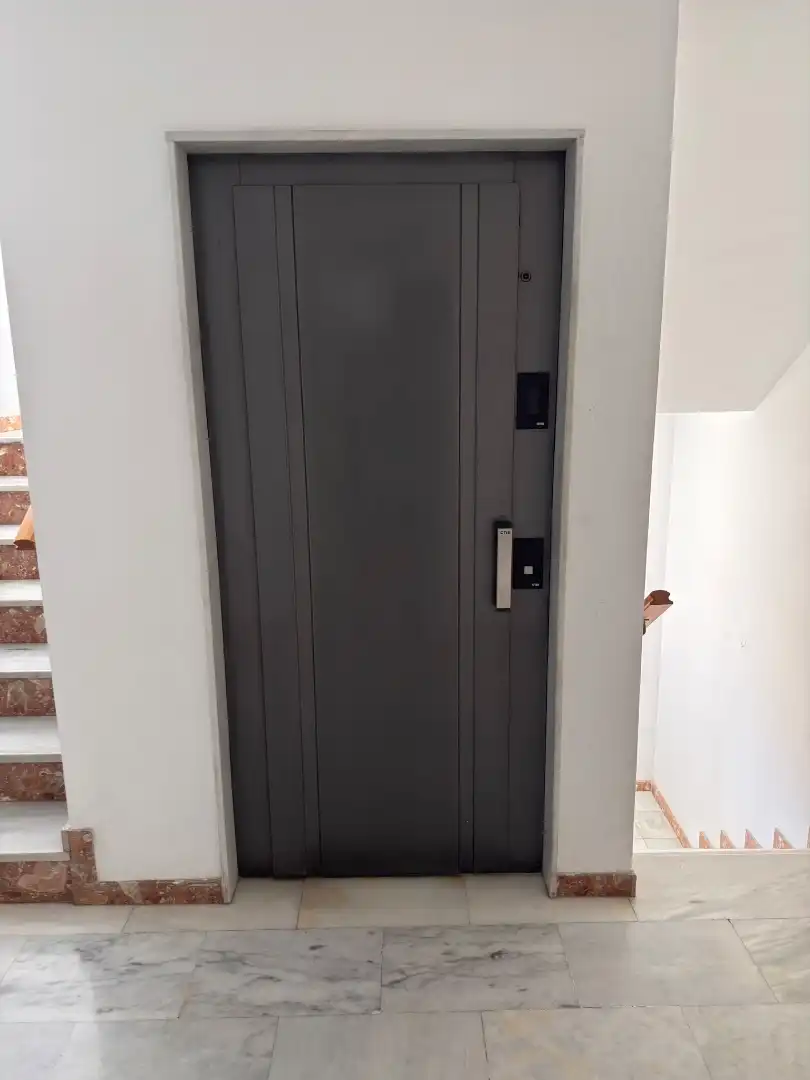 Estudio en venta en Almería con Aire acondicionado, Lavadora y Balcón
