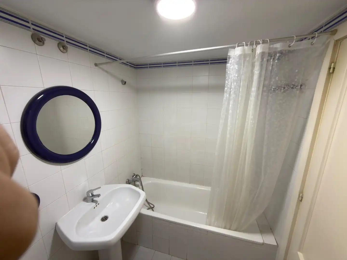 Baño de Estudio en venta en Almería con Aire acondicionado, Lavadora y Balcón