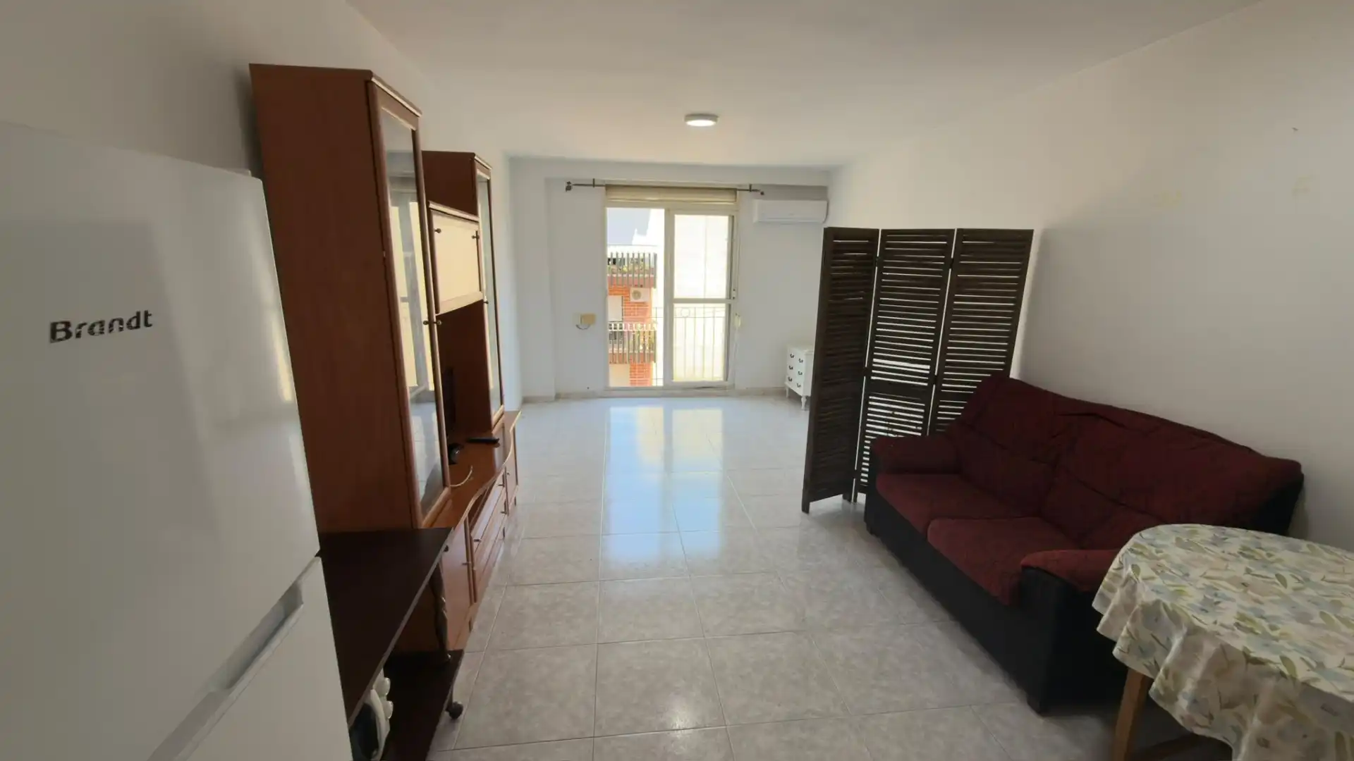 Sala de estar de Estudio en venta en Almería con Aire acondicionado, Lavadora y Balcón