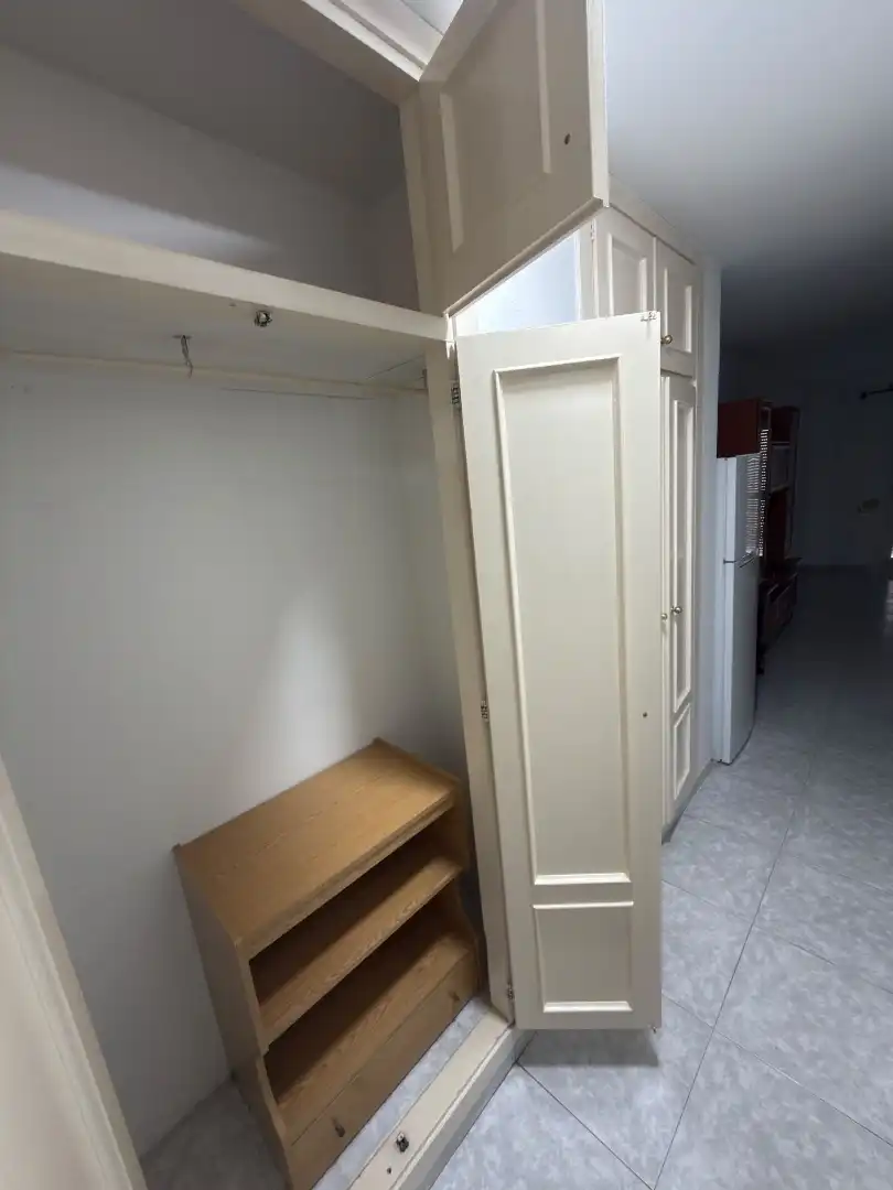 Habitación de Estudio en venta en Almería con Aire acondicionado, Lavadora y Balcón