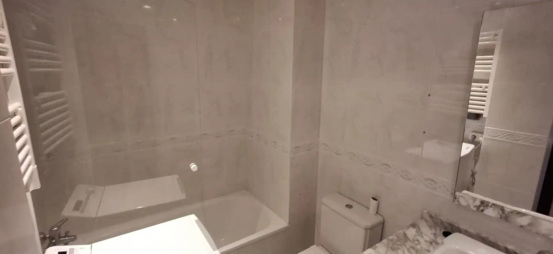 Dúplex en venta en Rúa San Antonio, 33, Monte Alto - Zalaeta - Atocha Baño de Dúplex en venta en A Coruña Capital con Balcón