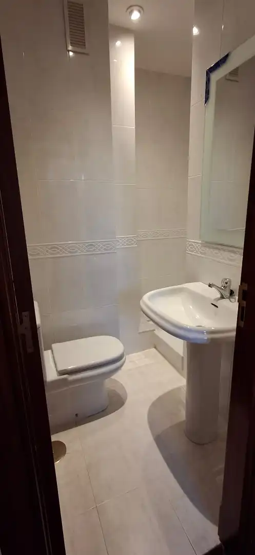 Dúplex en venta en Rúa San Antonio, 33, Monte Alto - Zalaeta - Atocha Baño de Dúplex en venta en A Coruña Capital con Balcón