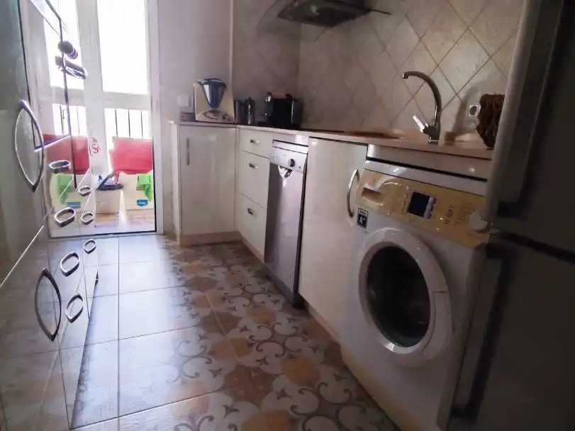 Flat for sale in Avenida Almirante León Herrero, 16, Hornos Púnicos Kitchen of Flat for sale in San Fernando with Air Conditioner and Terrace