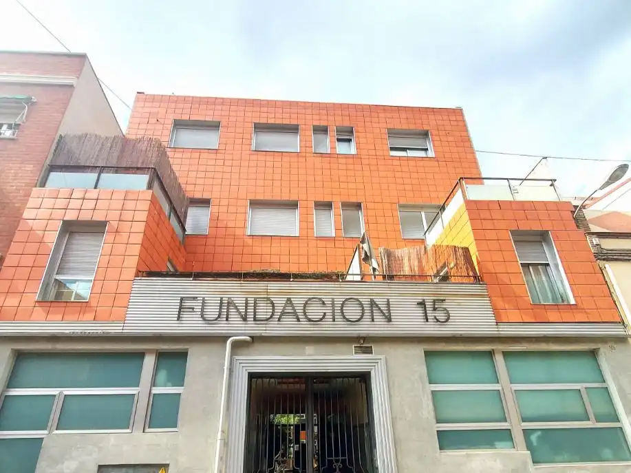Flat for rent in Pasaje de la Fundación, 15, Guindalera Exterior view of Flat for rent in Madrid with Air Conditioner, Heating and Private garden