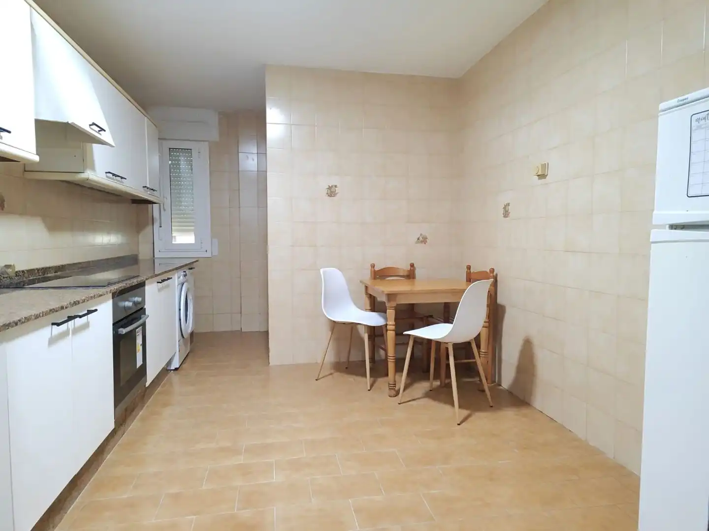 Habitación en Rúa Doutor Maceira, 17, Conxo Cocina de Piso para compartir en Santiago de Compostela con Calefacción, Parquet y Amueblado