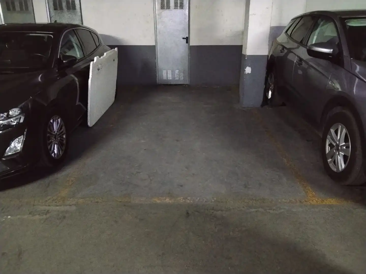 Parkplatz von Wohnung zum Verkauf in Torrent mit Klimaanlage, Abstellraum und Möbliert