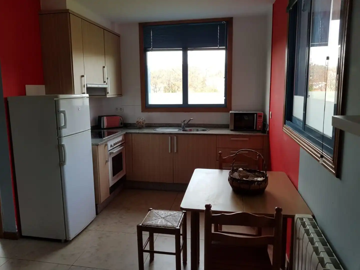Pis de lloguer a Lugar Vilafranca, 38, Parroquias Rurales Cuina de Pis de lloguer en Pontevedra Capital amb Calefacció, Moblat i Aparcament comunitari